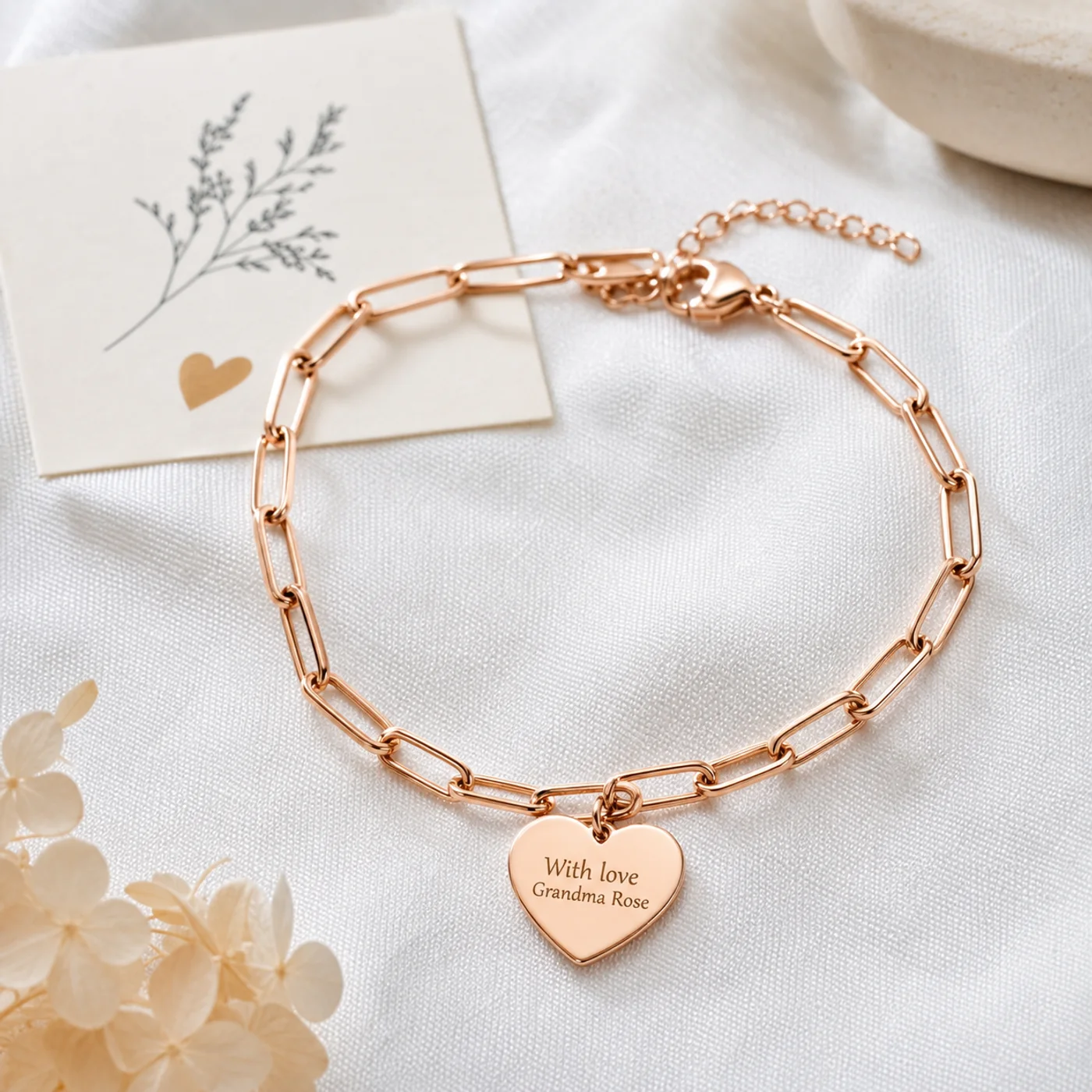 Personalized Paperclip Heart Bracelet detail view 1